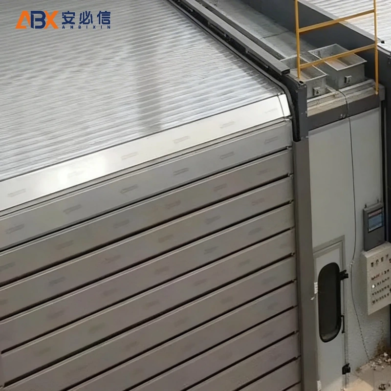 山南铝质快速门